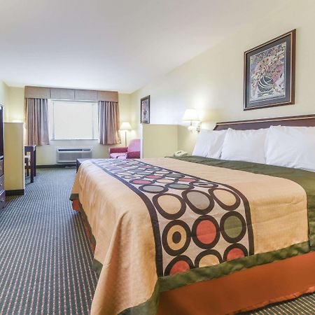 ซูเปอร์ 8 บาย วินด์แฮม เบิร์ลสัน ฟอร์ต เวิร์ท แอเรีย Hotel เบอร์ลิสัน ภายนอก รูปภาพ