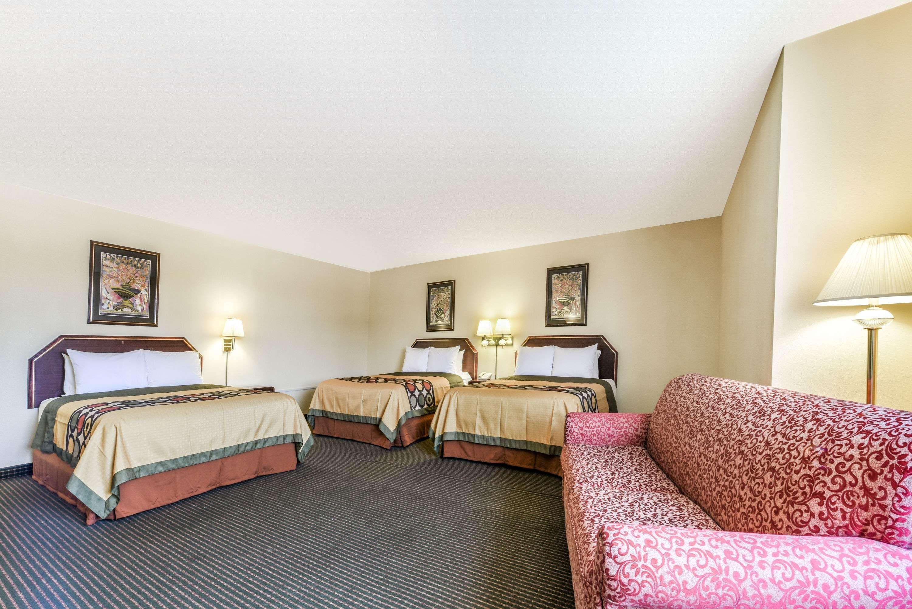 ซูเปอร์ 8 บาย วินด์แฮม เบิร์ลสัน ฟอร์ต เวิร์ท แอเรีย Hotel เบอร์ลิสัน ภายนอก รูปภาพ