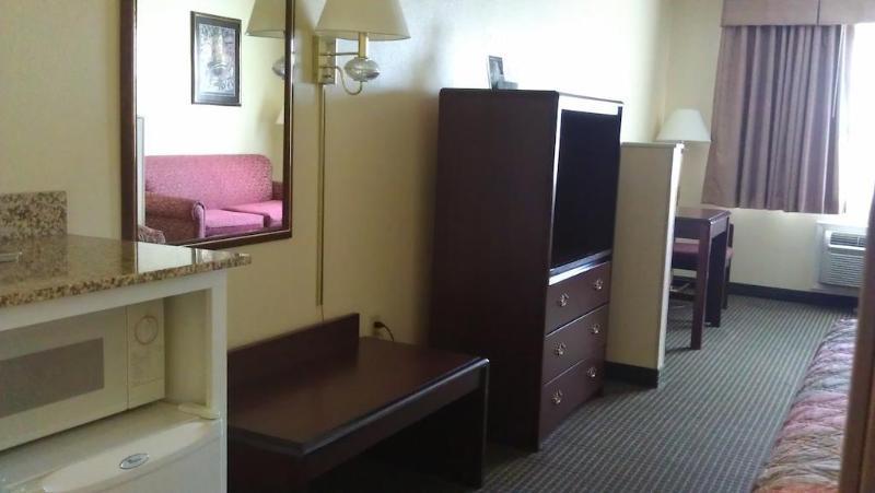 ซูเปอร์ 8 บาย วินด์แฮม เบิร์ลสัน ฟอร์ต เวิร์ท แอเรีย Hotel เบอร์ลิสัน ภายนอก รูปภาพ